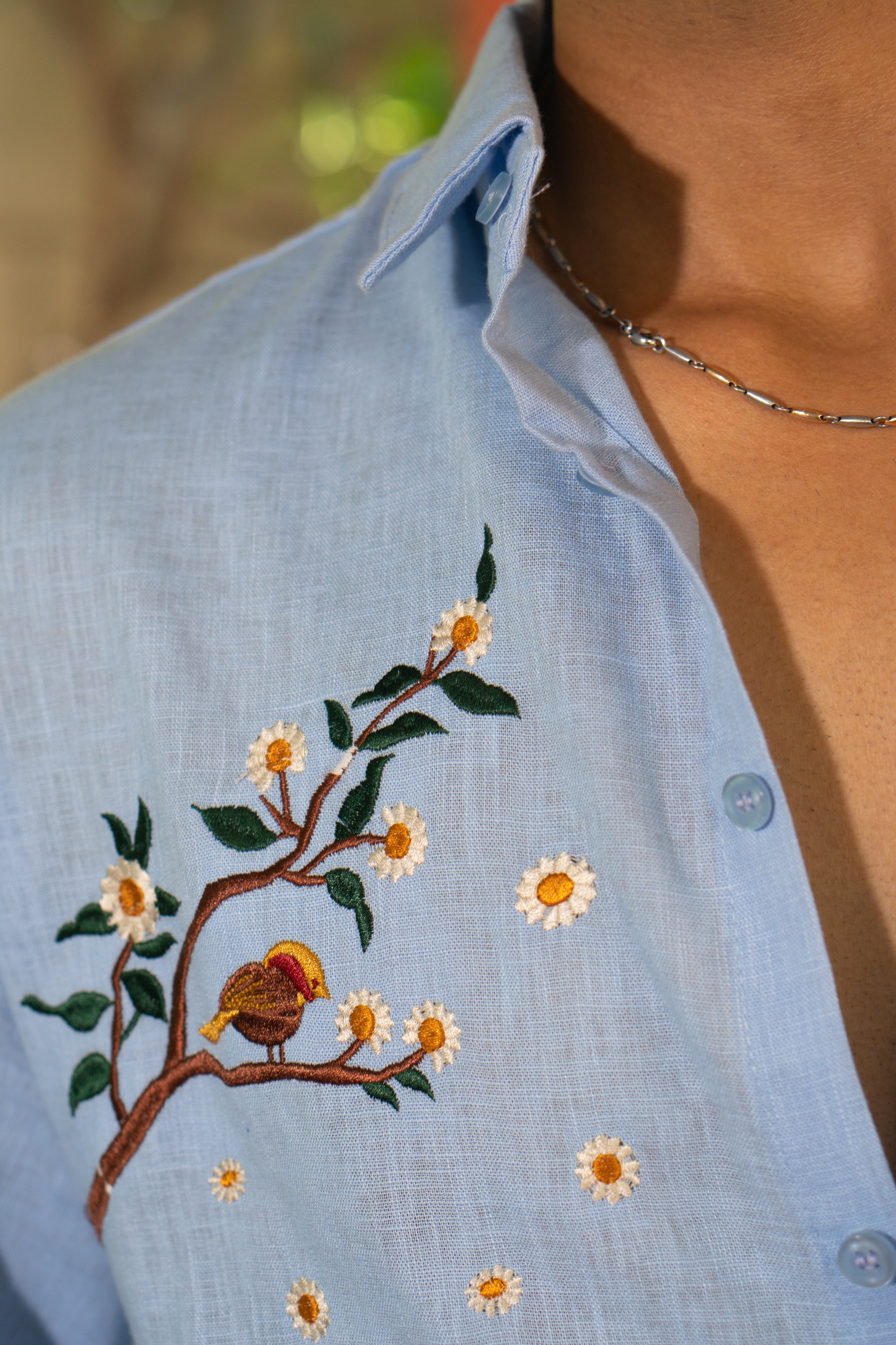 The Finch & Flora Sky Blue Relaxed Fit Linen Shirt