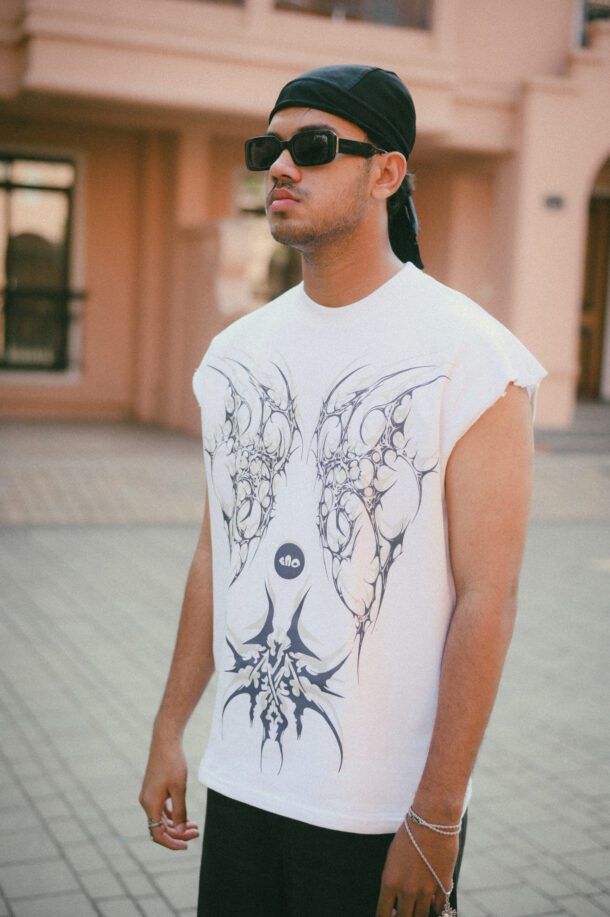 Retro White Boxy Vest - Image 5